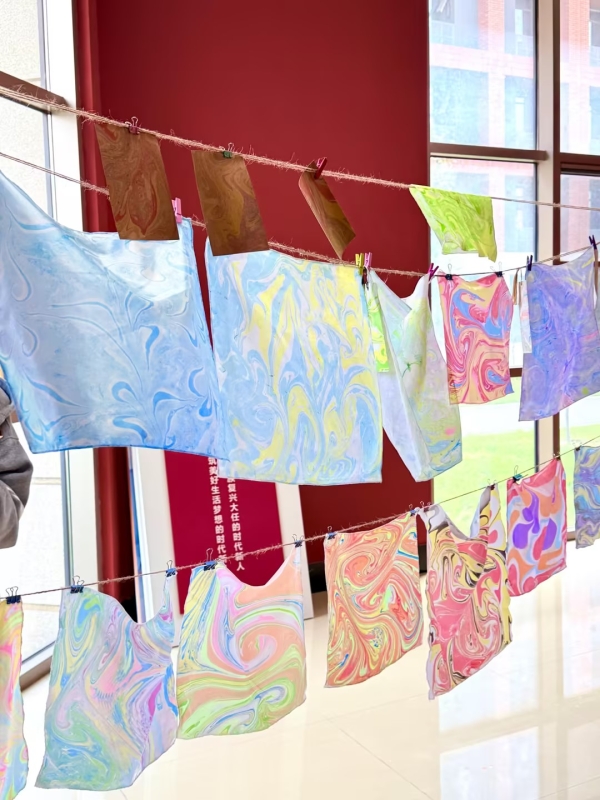 Our school has successfully concluded the series of art ther