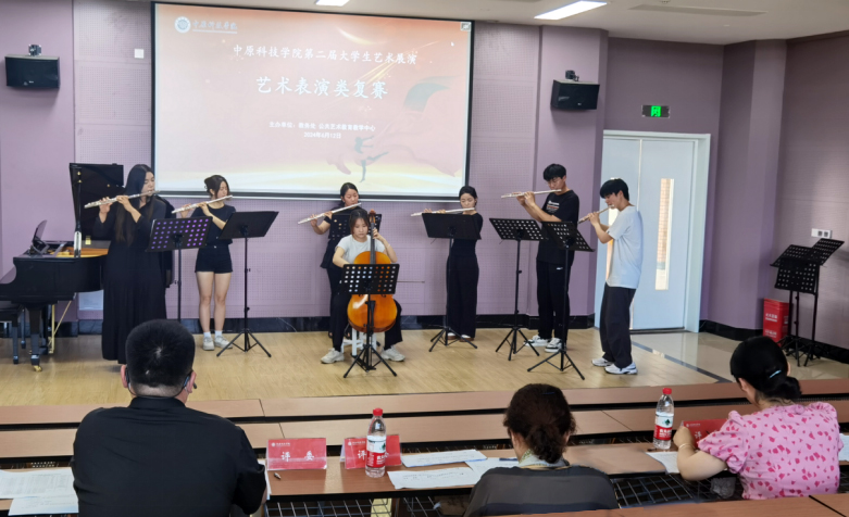 The Second Student Art Exhibition has concluded