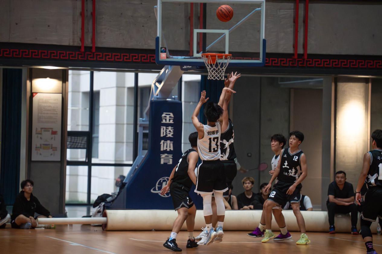 The School has held Basketball Competition for Freshmen