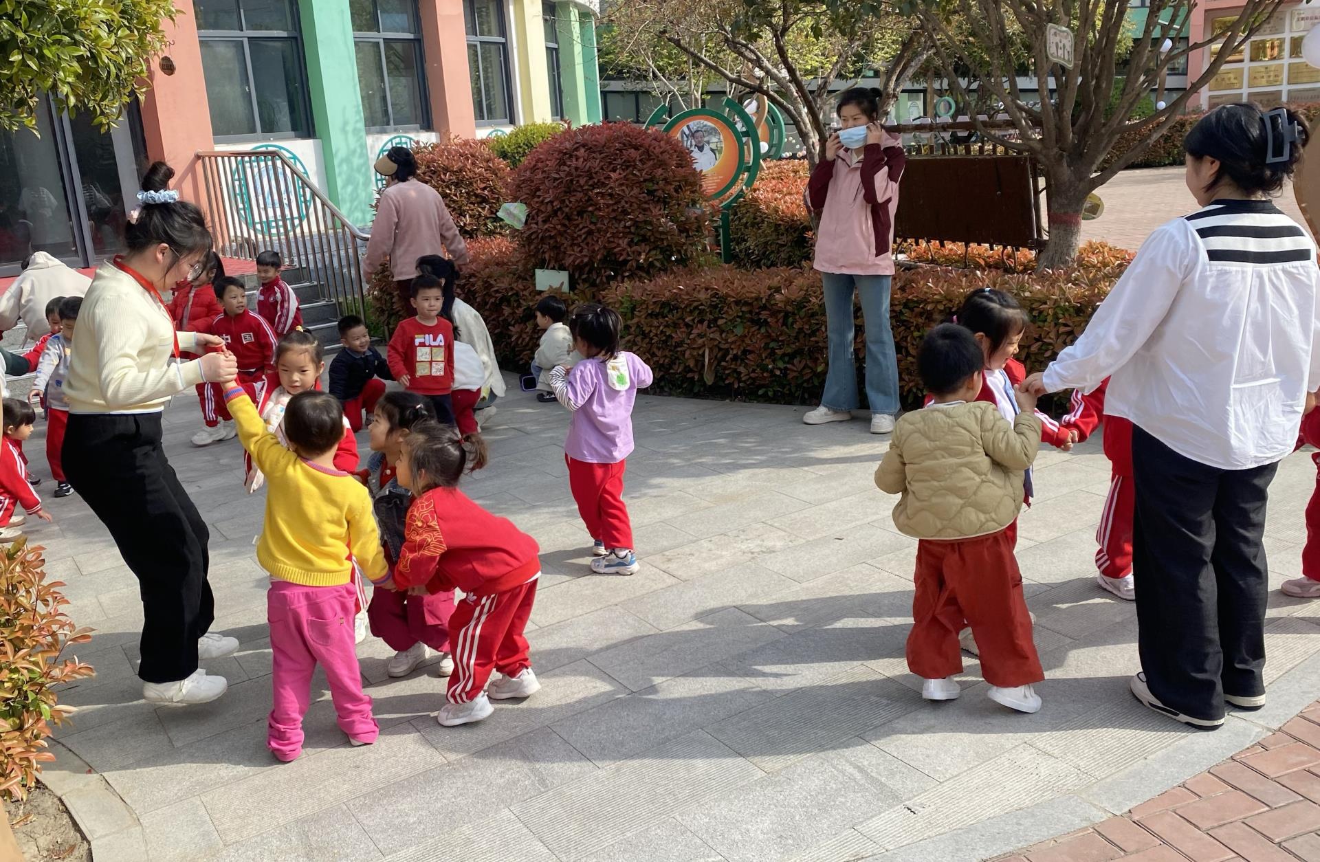 The Education College carried out an internship activity